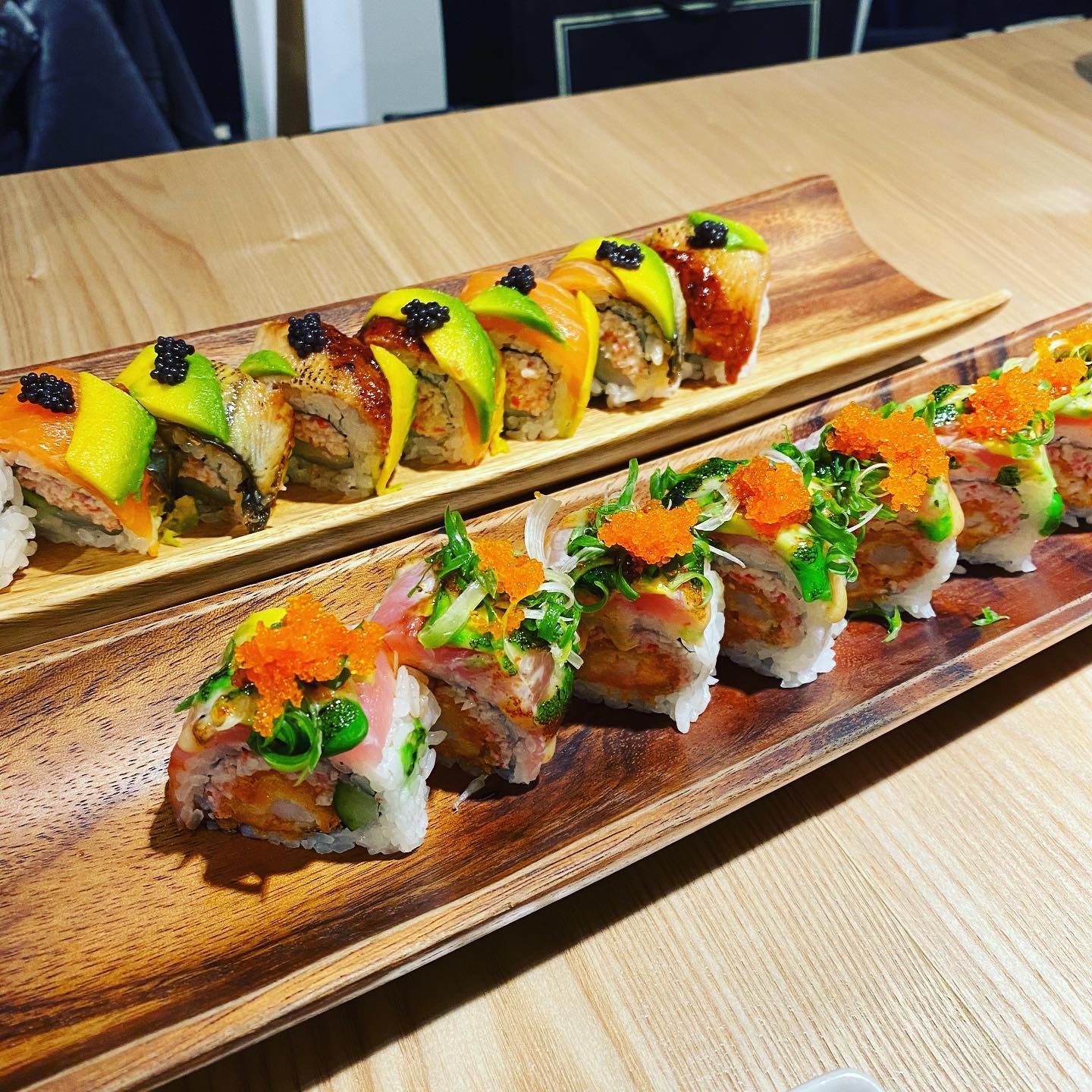 好久沒在外面吃飯了!#sushiroll #taipei #taiwan