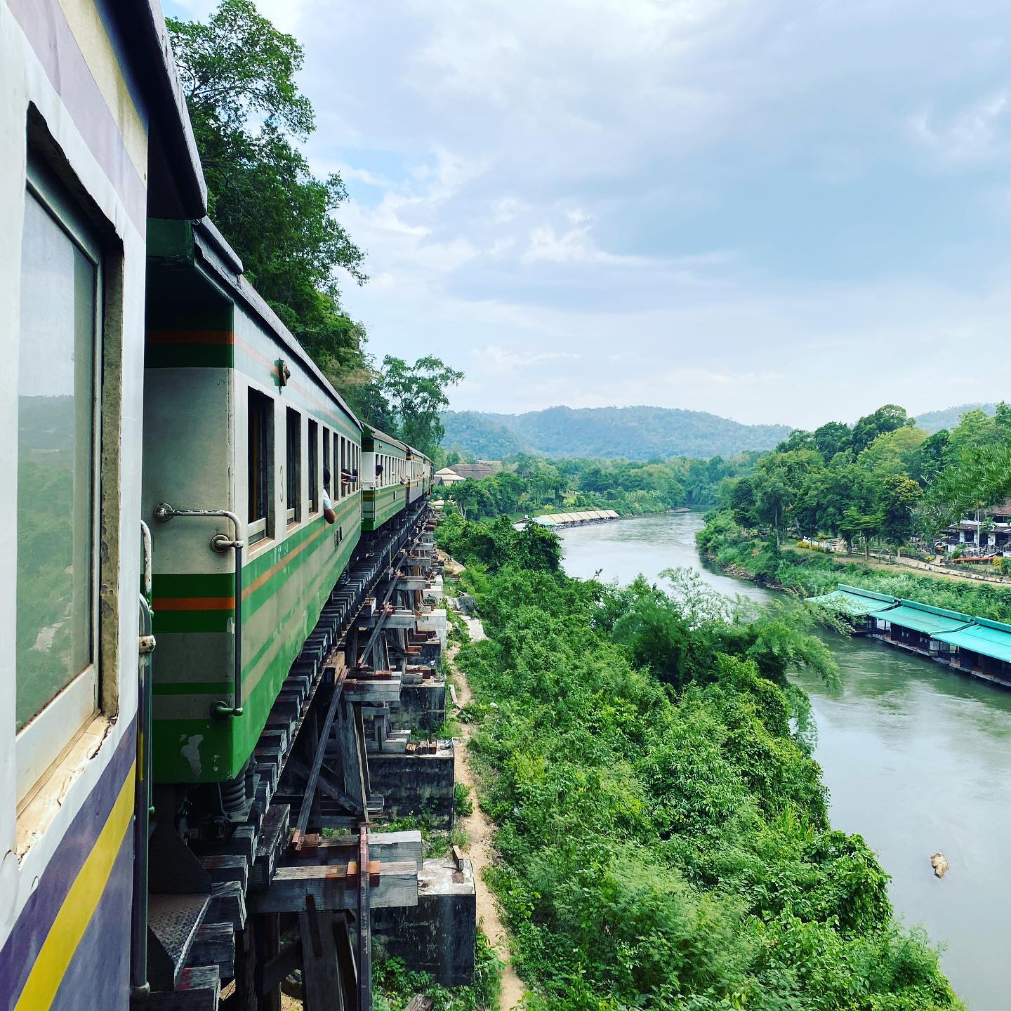 極限鐵道#kanchanaburi #thailand
